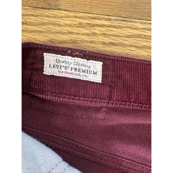 Levis Wedgie Jeans Size 29 Burgundy Corduroy Button Fly High Rise Ankle Cropped - Picture 4 of 8